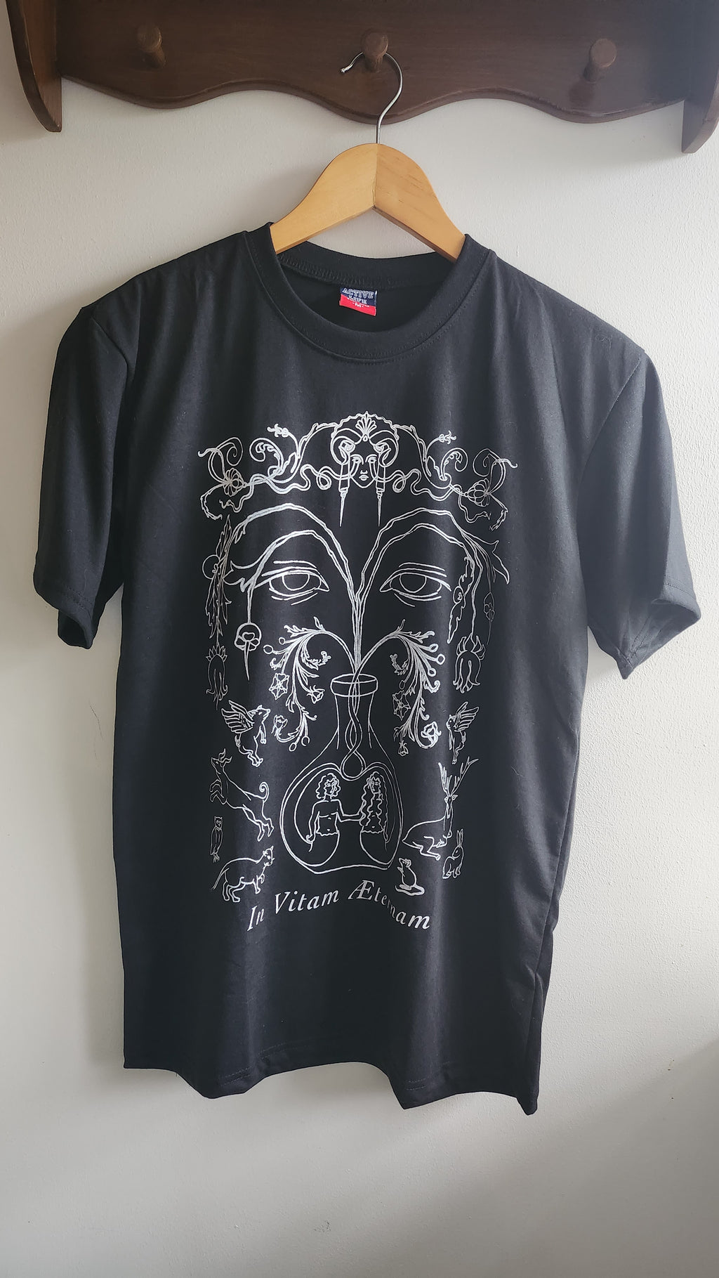 In Vitam Aeternam Line Art T-Shirt