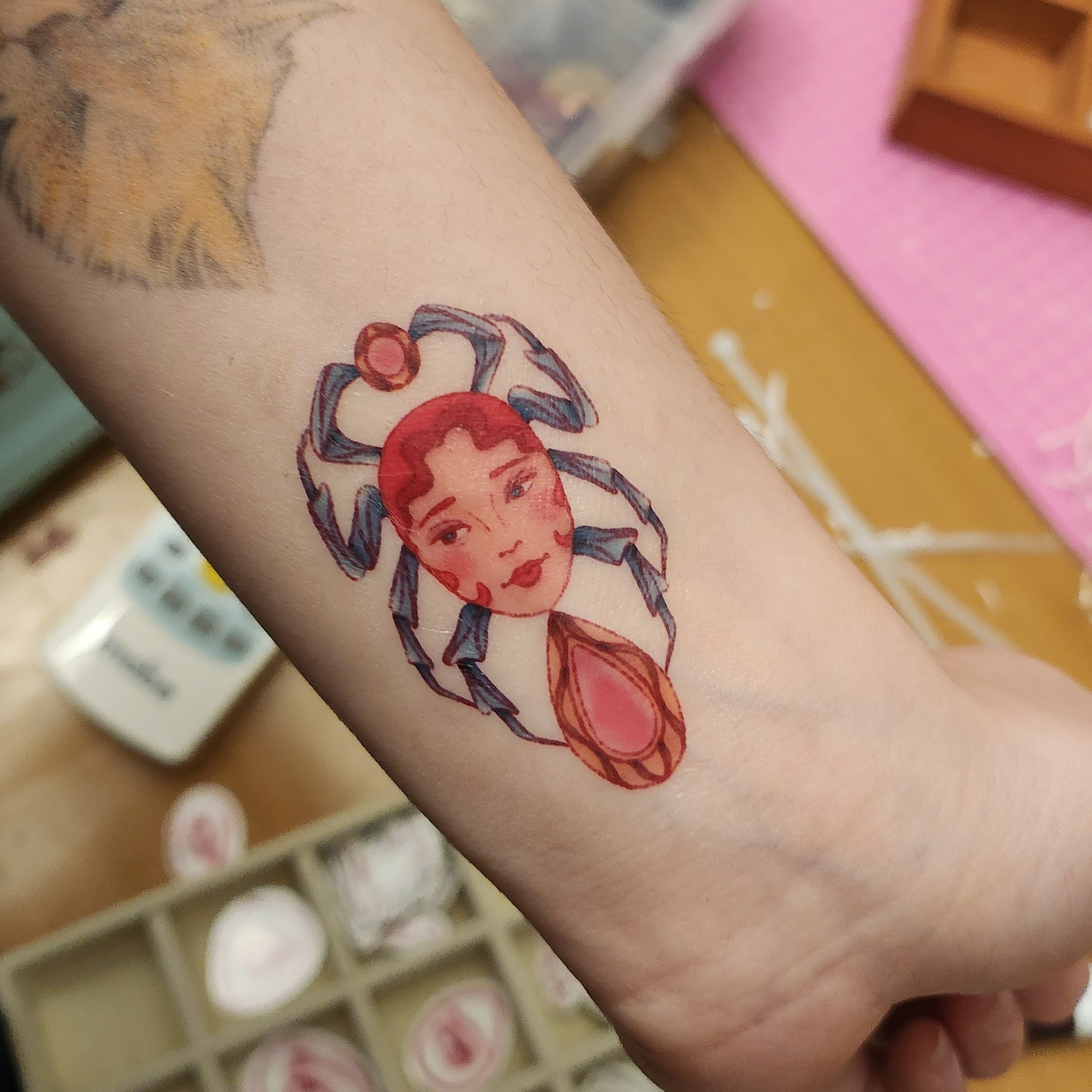 Revenir de Nouveau Temporary Tattoos