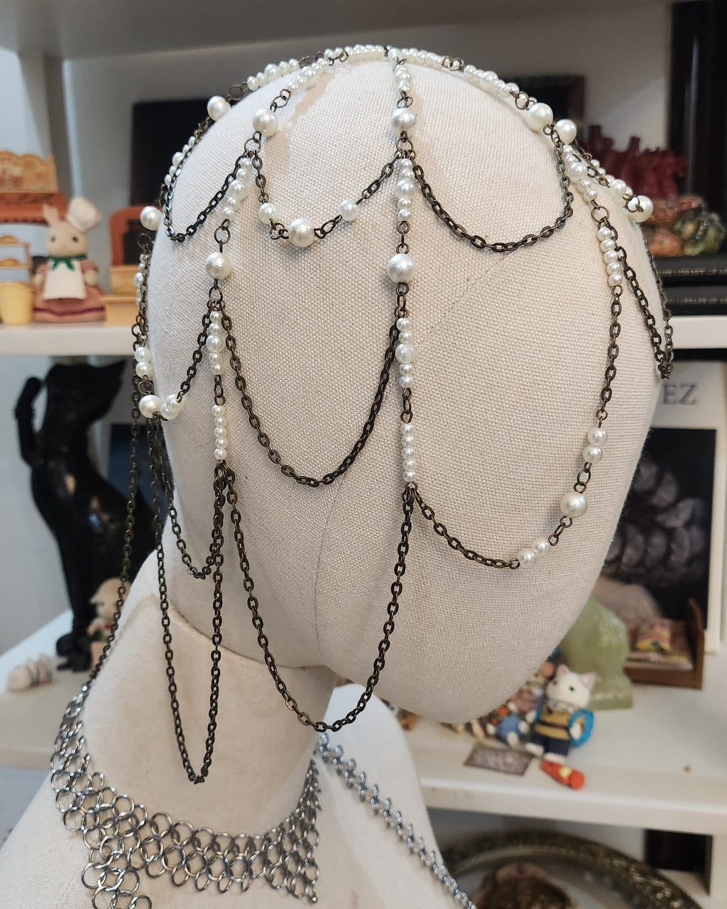 Elara Pearl Chain Headpiece