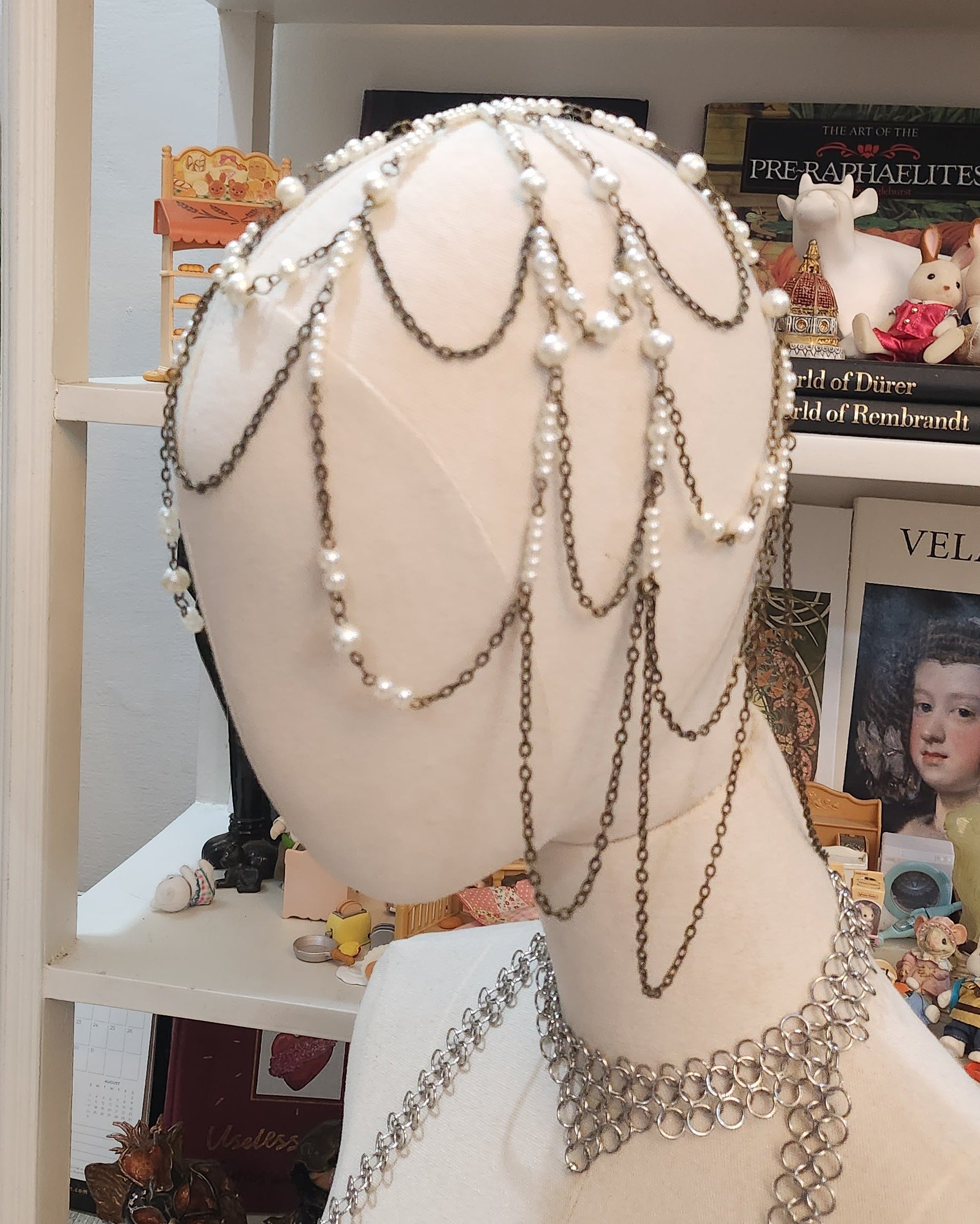 Elara Pearl Chain Headpiece