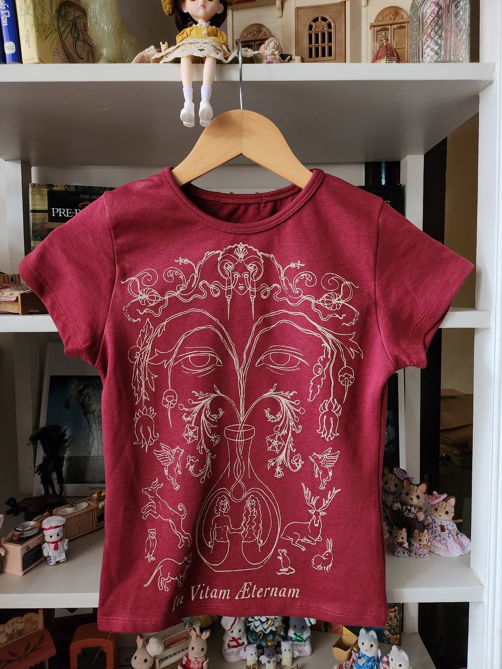 In Vitam Aeternam Line Art Fitted Tee
