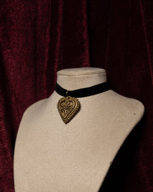 The Cross Velvet Ribbon Choker