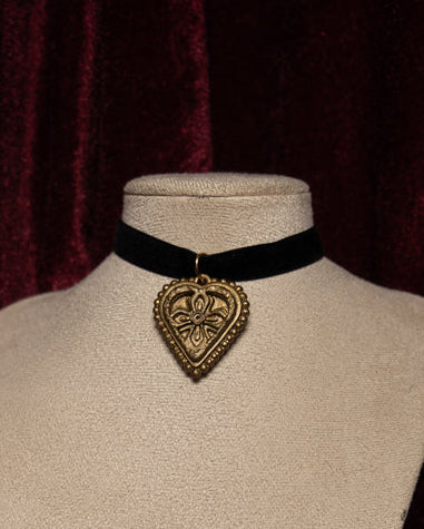 The Cross Velvet Ribbon Choker