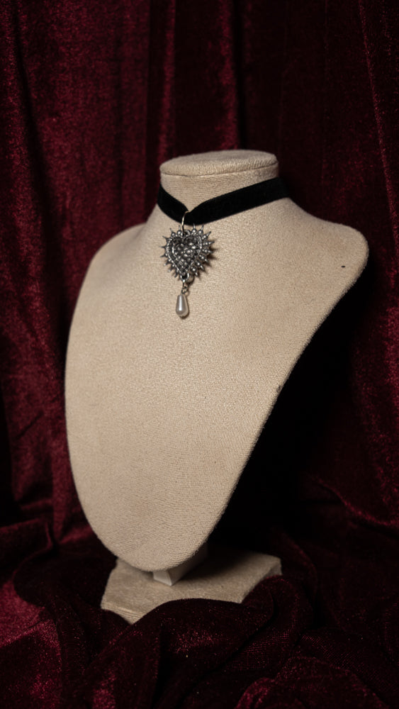 The Stake Velvet Ribbon Choker