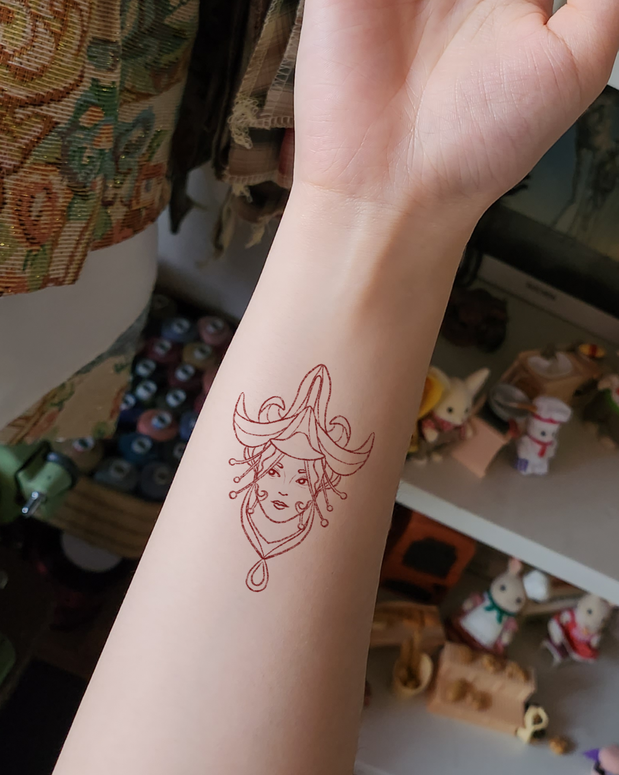 Revenir de Nouveau Temporary Tattoos
