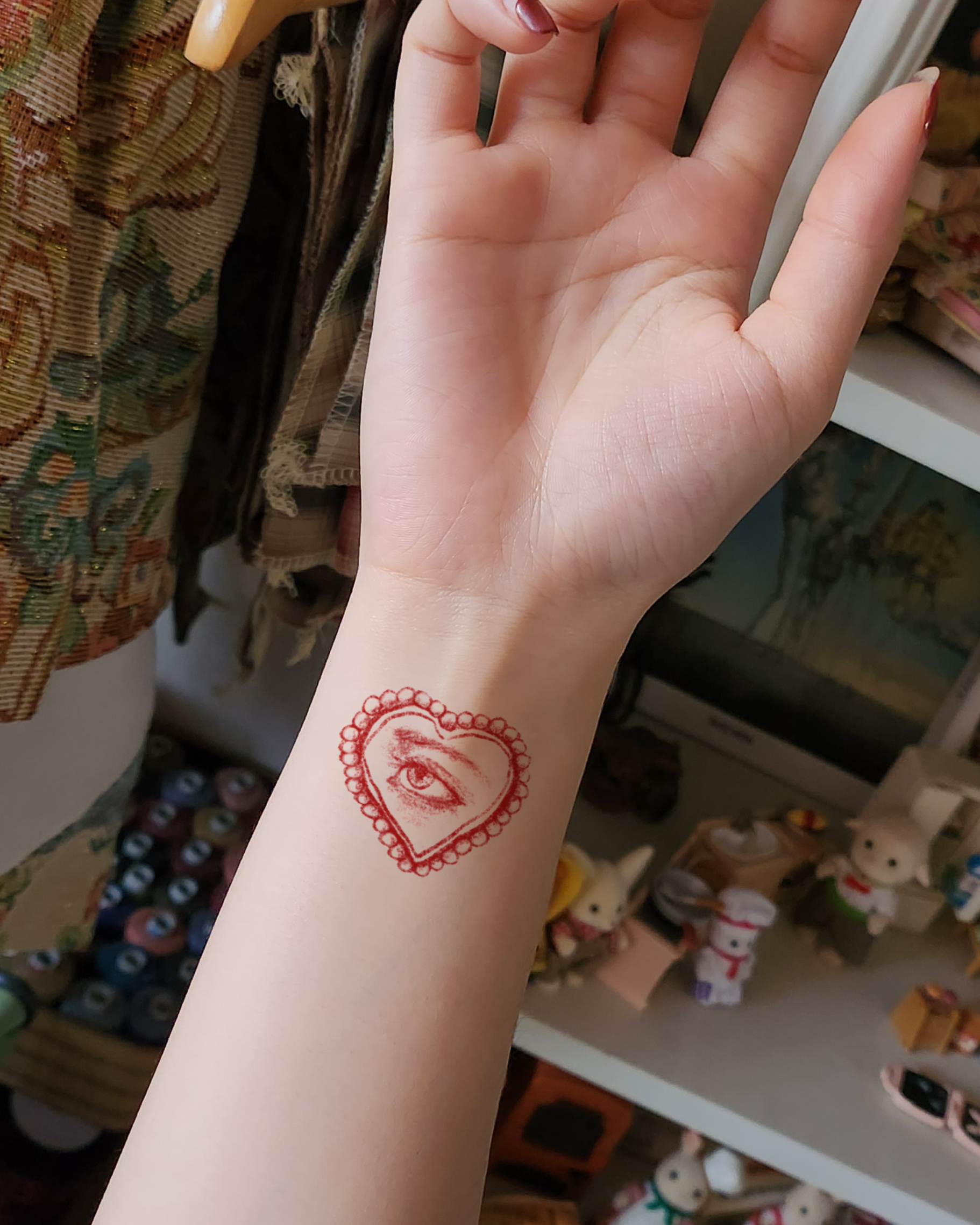 Lover's Eyes Temporary Tattoos